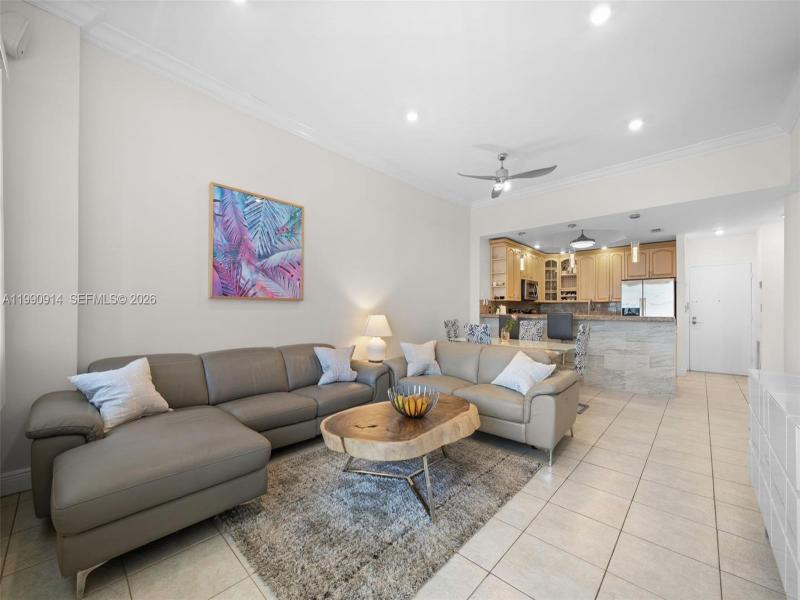 Condo for sale at Sea Air Towers PH18