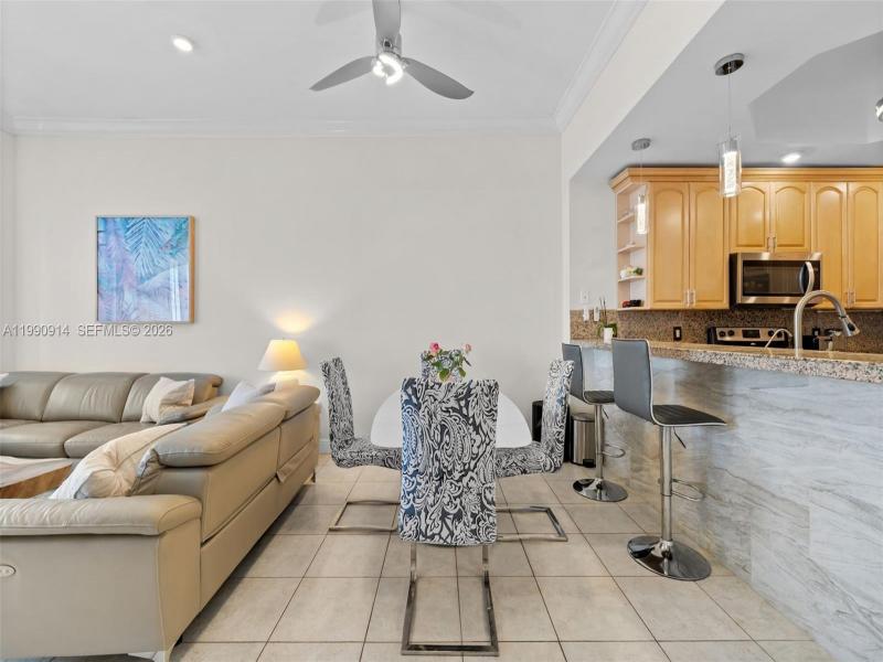 Condo for sale at Sea Air Towers PH18