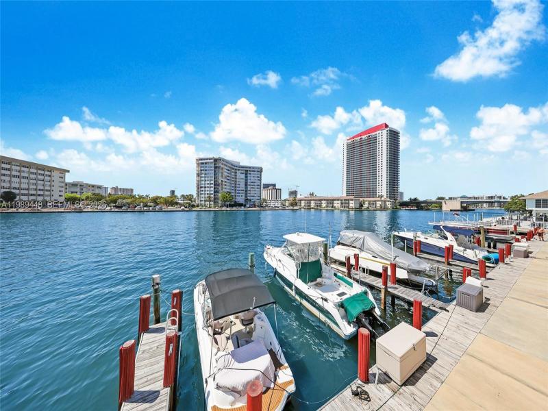 Condo for sale at Prince George 21C