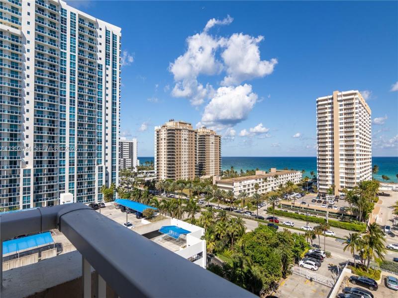 Comprar apartamento no The Hemispheres 9F