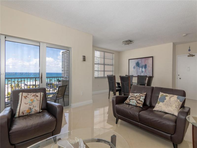 Comprar apartamento no The Hemispheres 9F