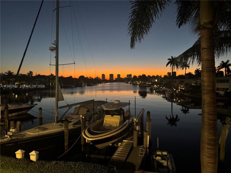 Condo for sale at Aria Las Olas 2C