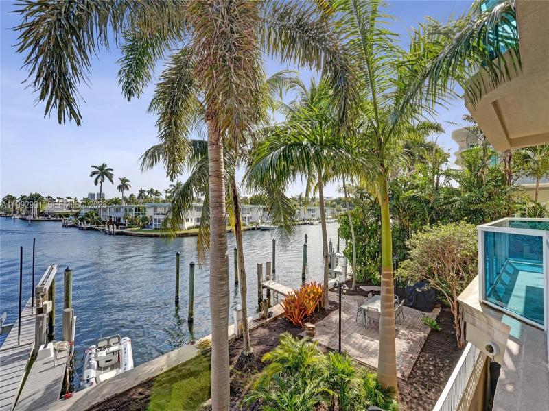 Condo for sale at Aria Las Olas 2C