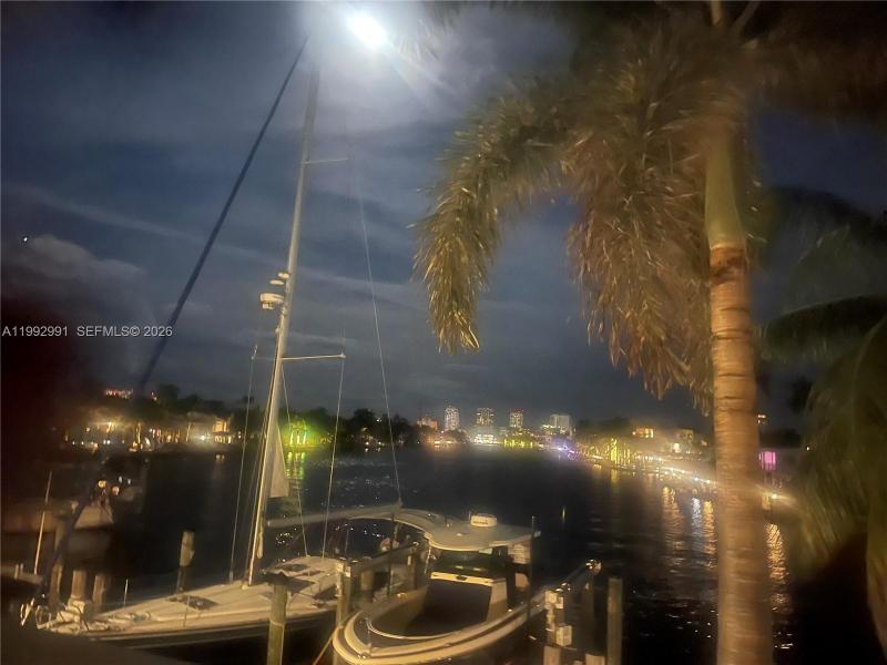 Condo for sale at Aria Las Olas 2C