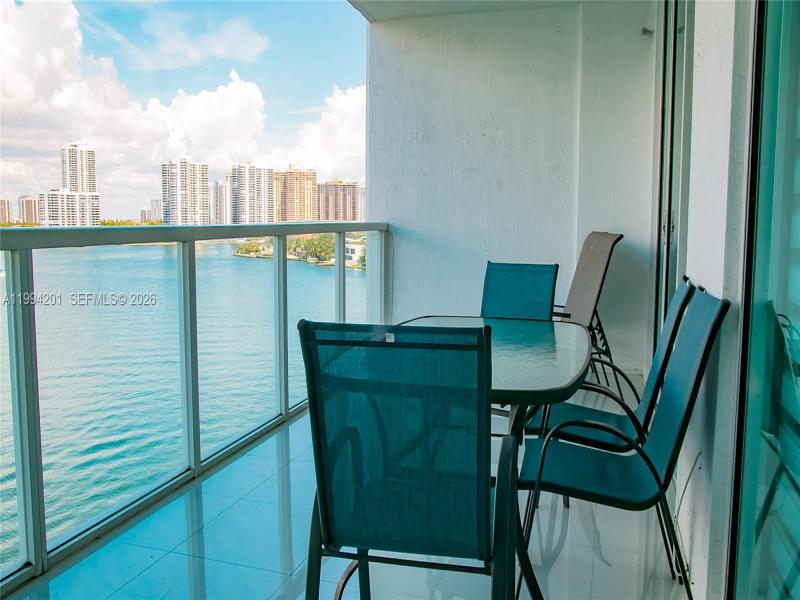 Alquiler de apartamento en Marina Bay Club