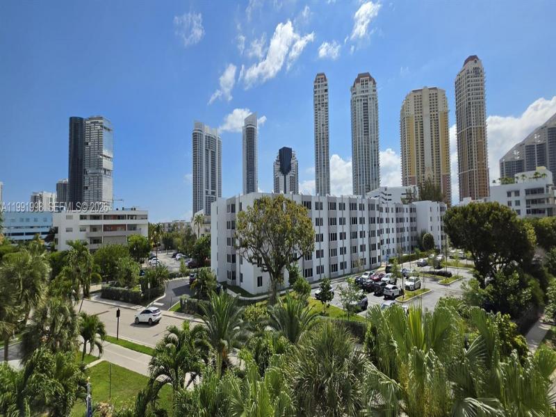 Condo for sale at Eden Roc 408