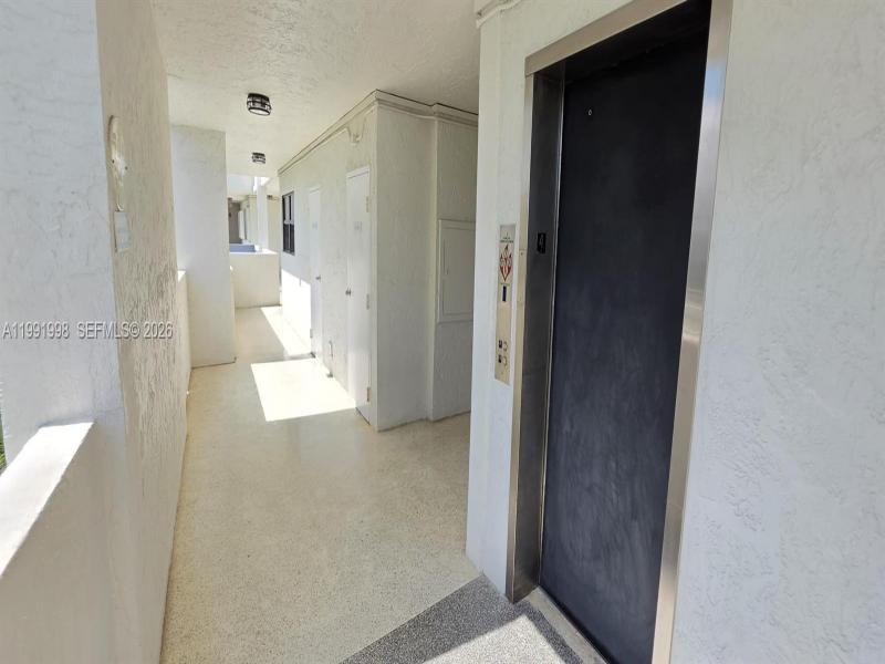 Condo for sale at Eden Roc 408