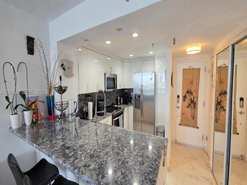 Condo for sale at Eden Roc 408