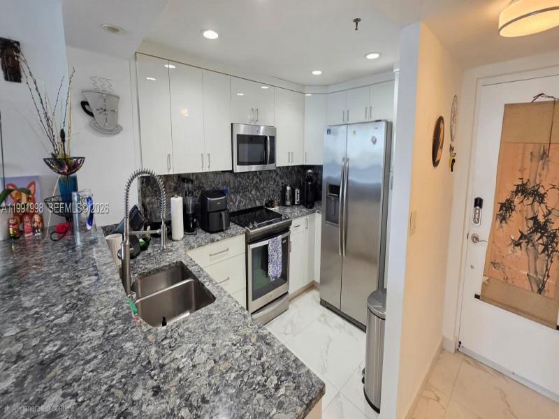 Condo for sale at Eden Roc 408