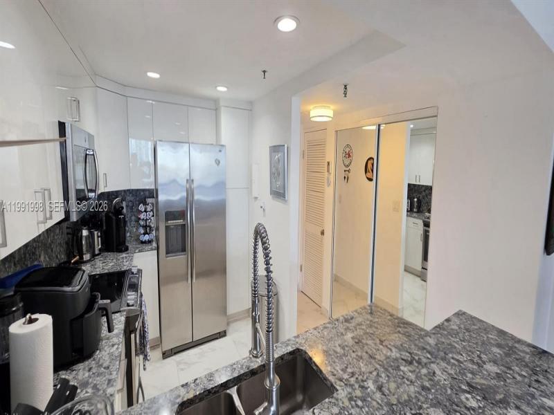 Condo for sale at Eden Roc 408