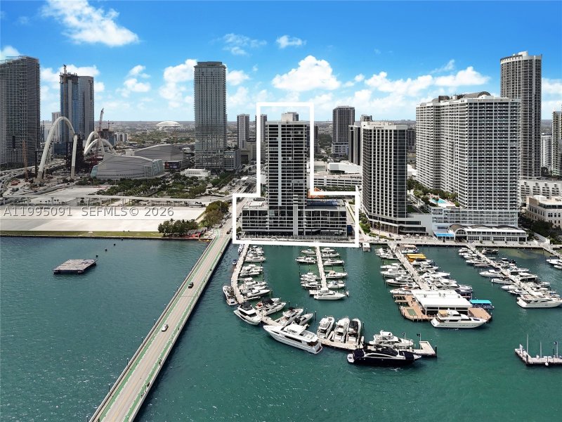 Comprar apartamento no The Venetia 33G