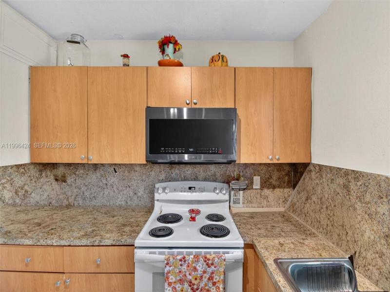 Property photo # 6