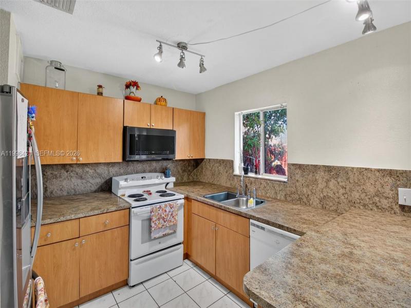 Property photo # 2