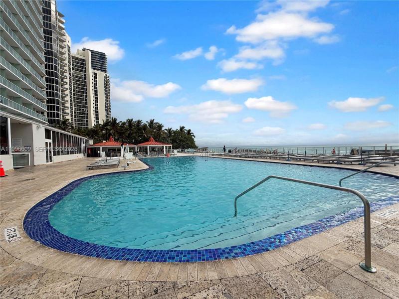 Comprar apartamento en Aventura Beach Club 623