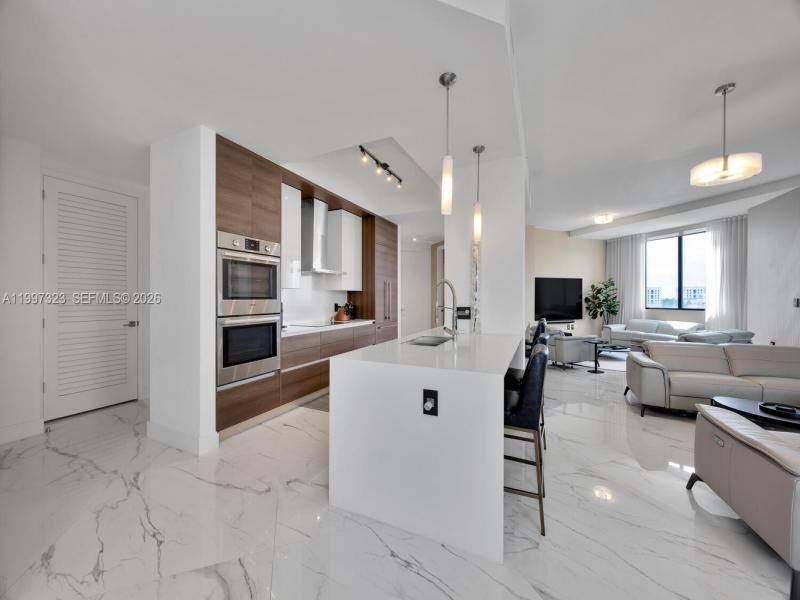 Comprar apartamento en Merrick Manor LPH914