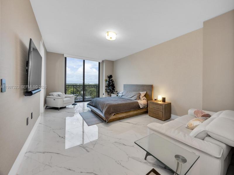 Comprar apartamento en Merrick Manor LPH914