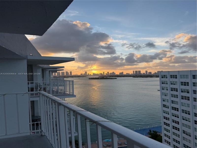 Bayview Terrace Apt #1506