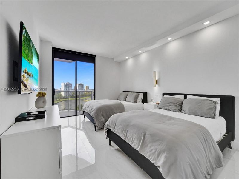 Apartment for rent at Hamptons West 1503