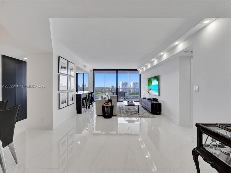 Apartment for rent at Hamptons West 1503