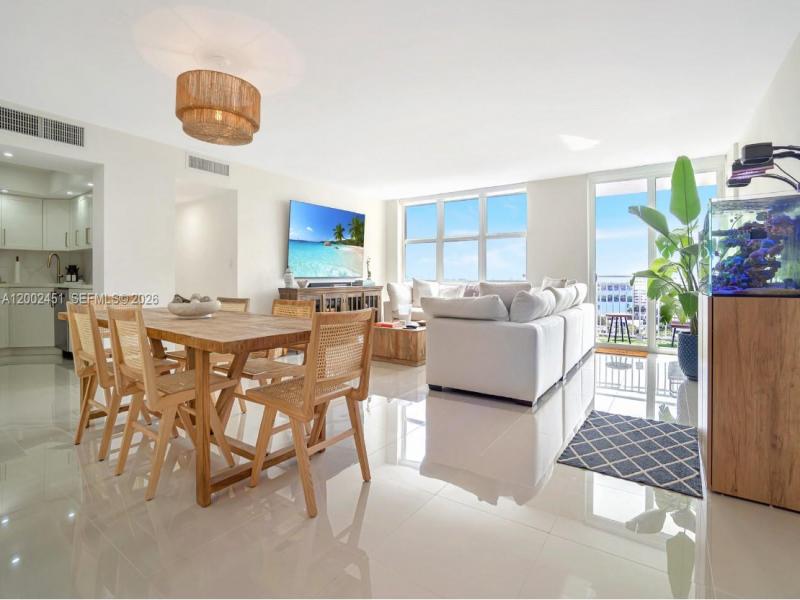 Comprar apartamento en Bayview Towers C1502