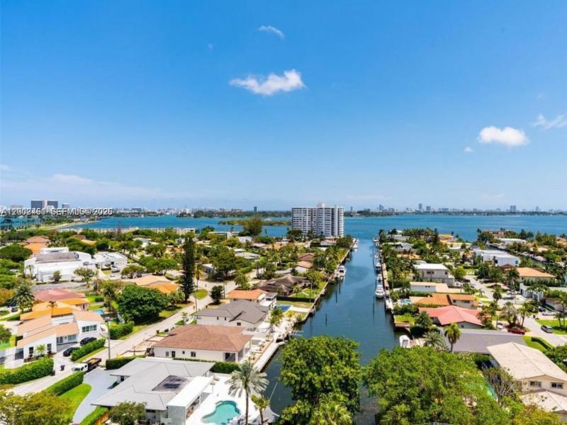 Comprar apartamento en Bayview Towers C1502
