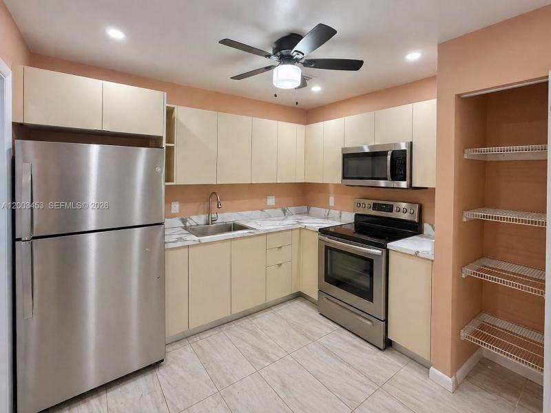 Property photo # 8