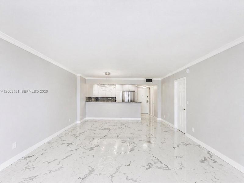 Condo for sale at Hallmark of Hollywood 802