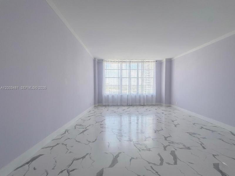 Condo for sale at Hallmark of Hollywood 802