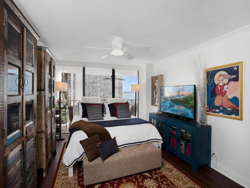 Condo for sale at Brickell Place II 1003