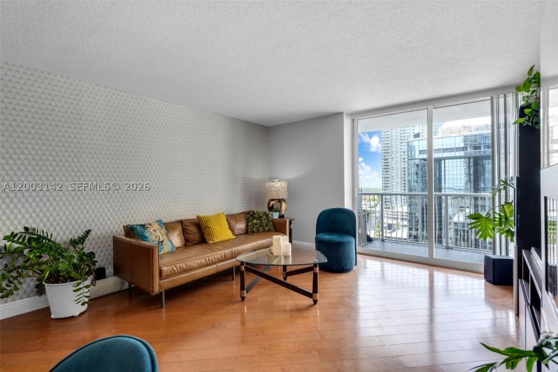 Condo for sale at The Club At Brickell Bay 1924