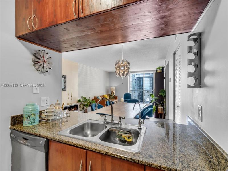 Property photo # 9