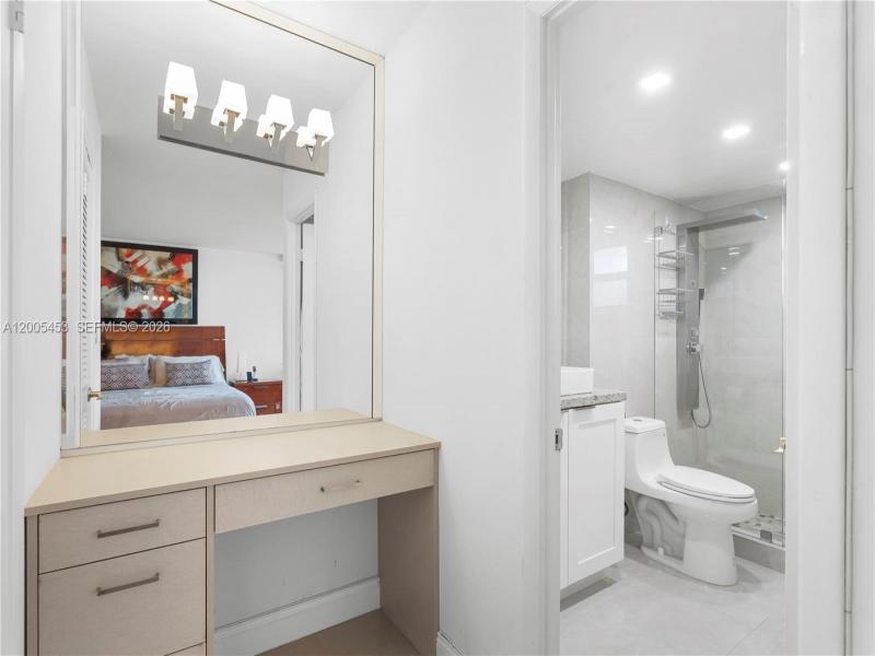 Comprar apartamento no Grenoble at Quadomain 1001