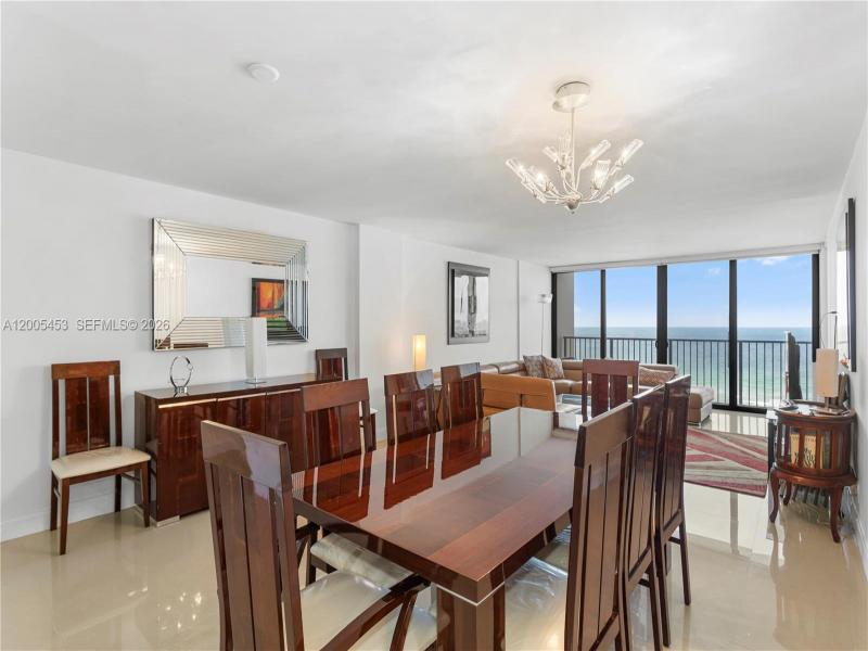 Comprar apartamento no Grenoble at Quadomain 1001
