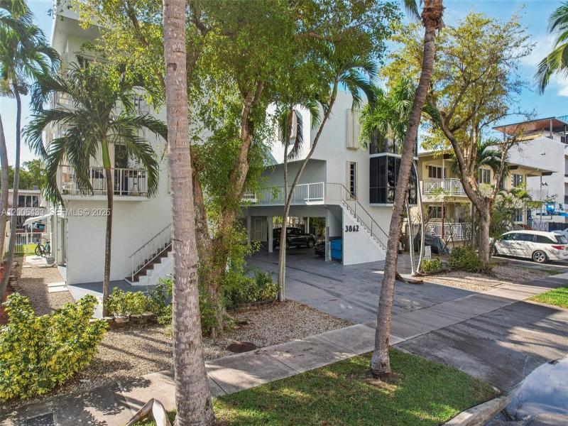 Property photo # 6