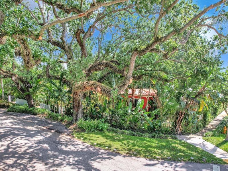 Property photo # 4