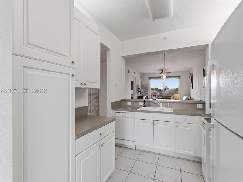 Property photo # 6