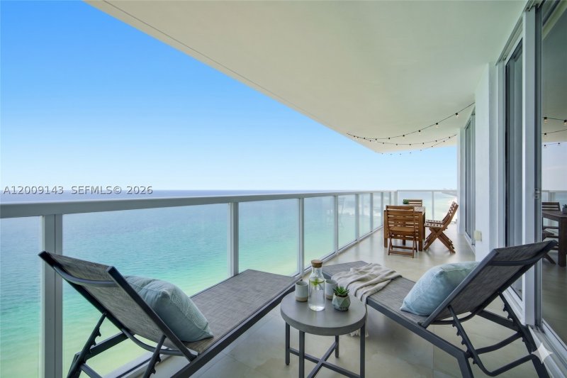 Comprar apartamento en La Perla 3802