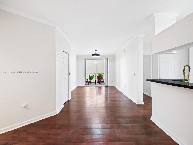 Comprar apartamento en Porto Bellagio 1614