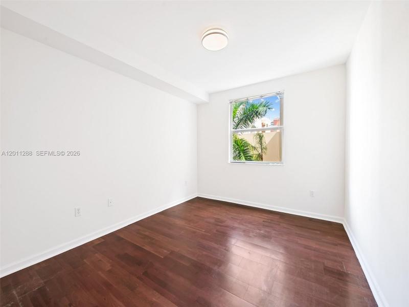 Comprar apartamento en Porto Bellagio 1614