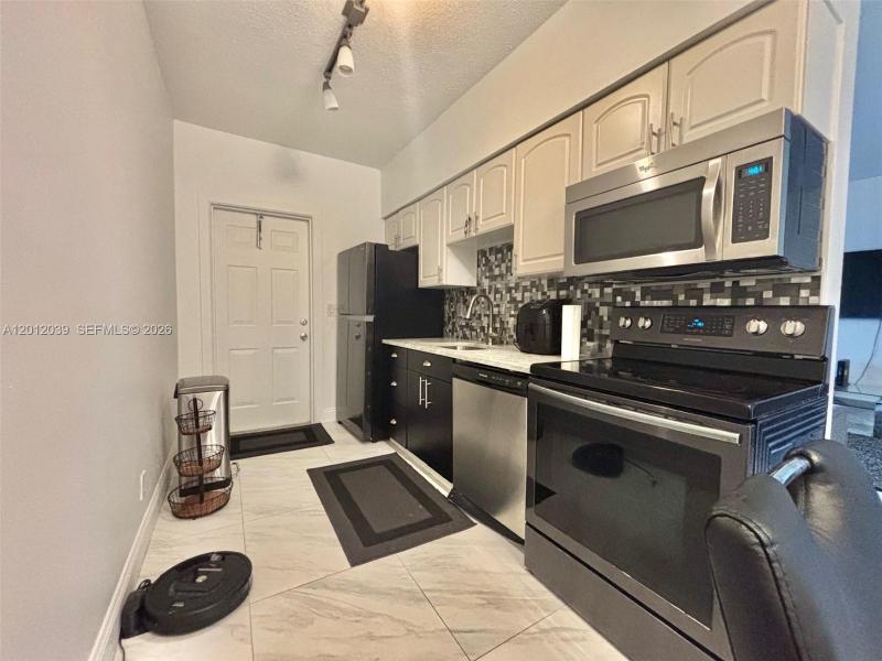 Property photo # 0