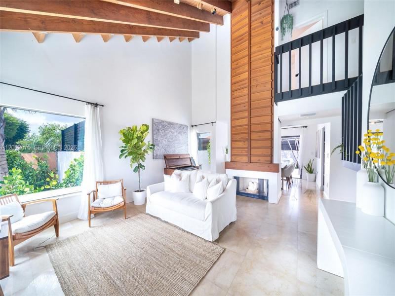 Property photo # 2