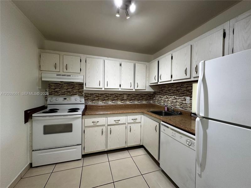 Property photo # 6