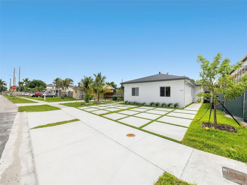 Property photo # 0