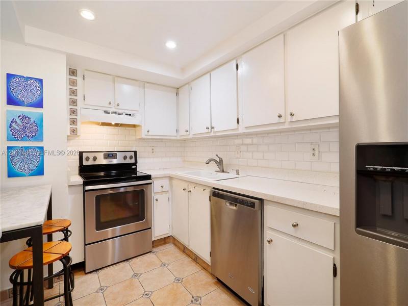 Apartment for rent at Palm Bay Yacht Club 404