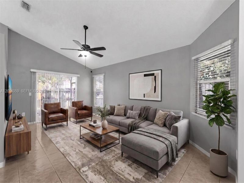 Property photo # 4