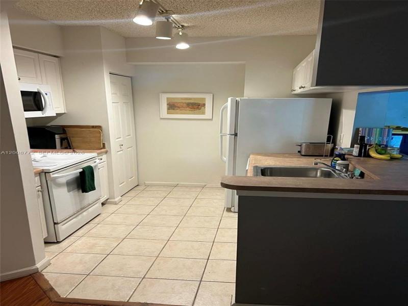 Comprar apartamento en Porto Bellagio 4102