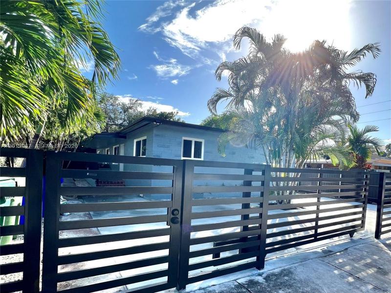 Property photo # 0