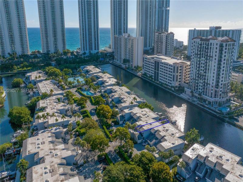 Comprar apartamento en Poinciana Island