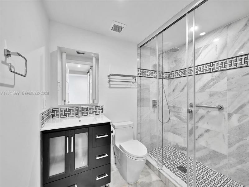Comprar apartamento en Poinciana Island