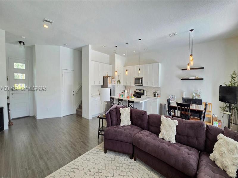 Property photo # 8